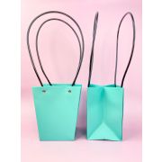 Пакет подарочный «Мастхэв» квадратный, 13,5*9,5*15см